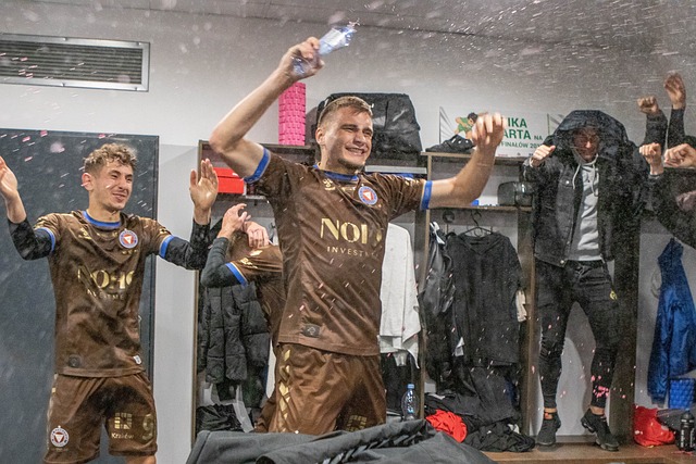 仅在数据上 仅在数据上